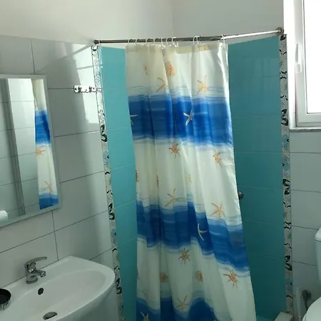 Xhelili