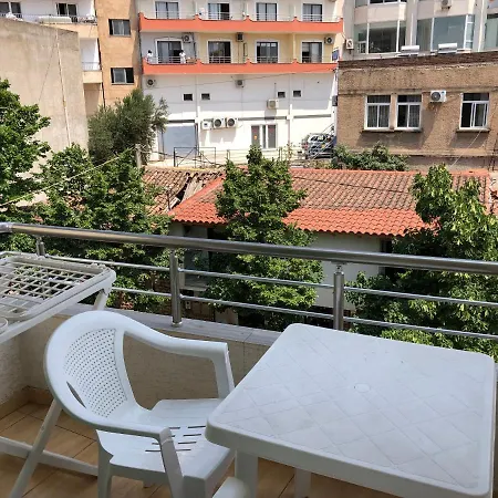Xhelili Гостевой дом 3*