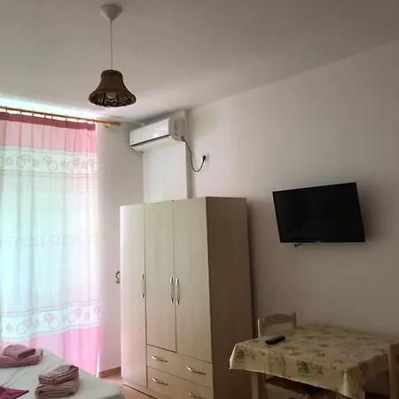 Xhelili