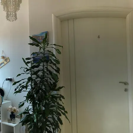 Xhelili Гостевой дом 3*